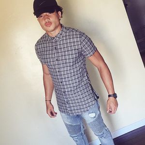 Meet your Posher, Leon